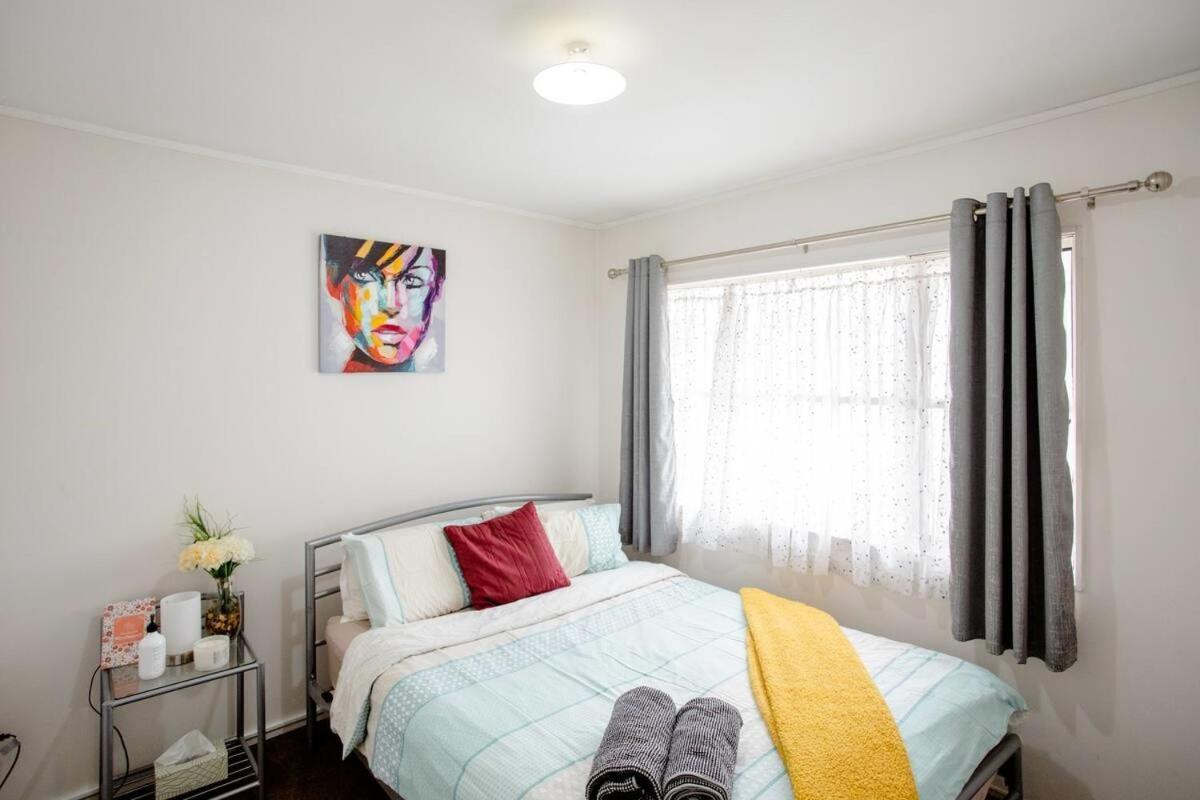 Budget Friendly Near The Airport *