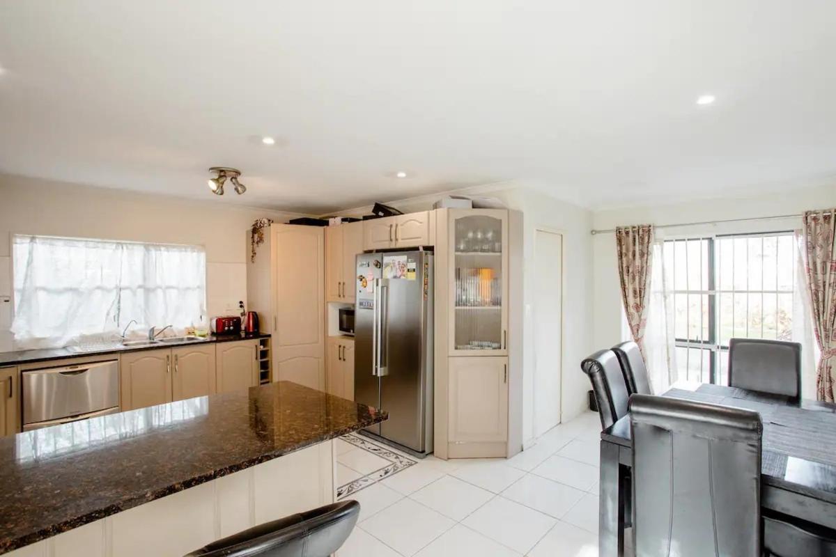 Homestay Budget Friendly Near The Airport Auckland