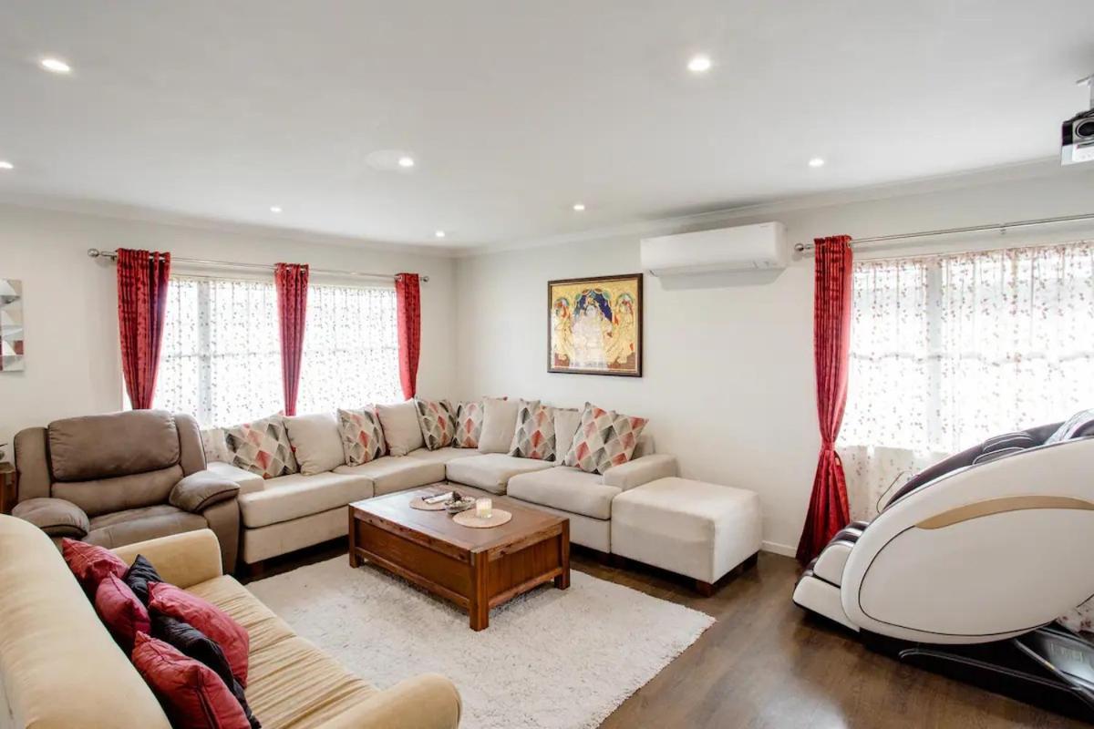Budget Friendly Near The Airport *