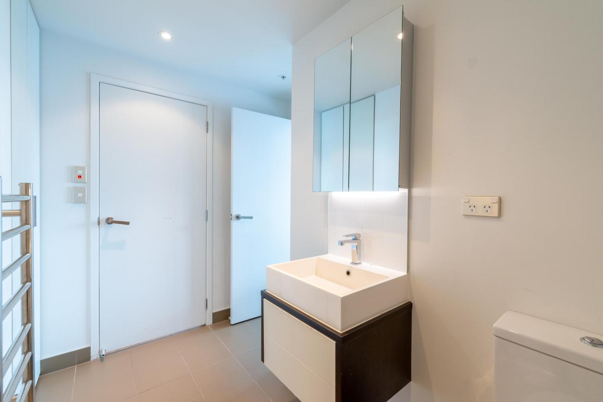 Amazing Skytower View 2 Bedroom 2 Bathroom Auckland