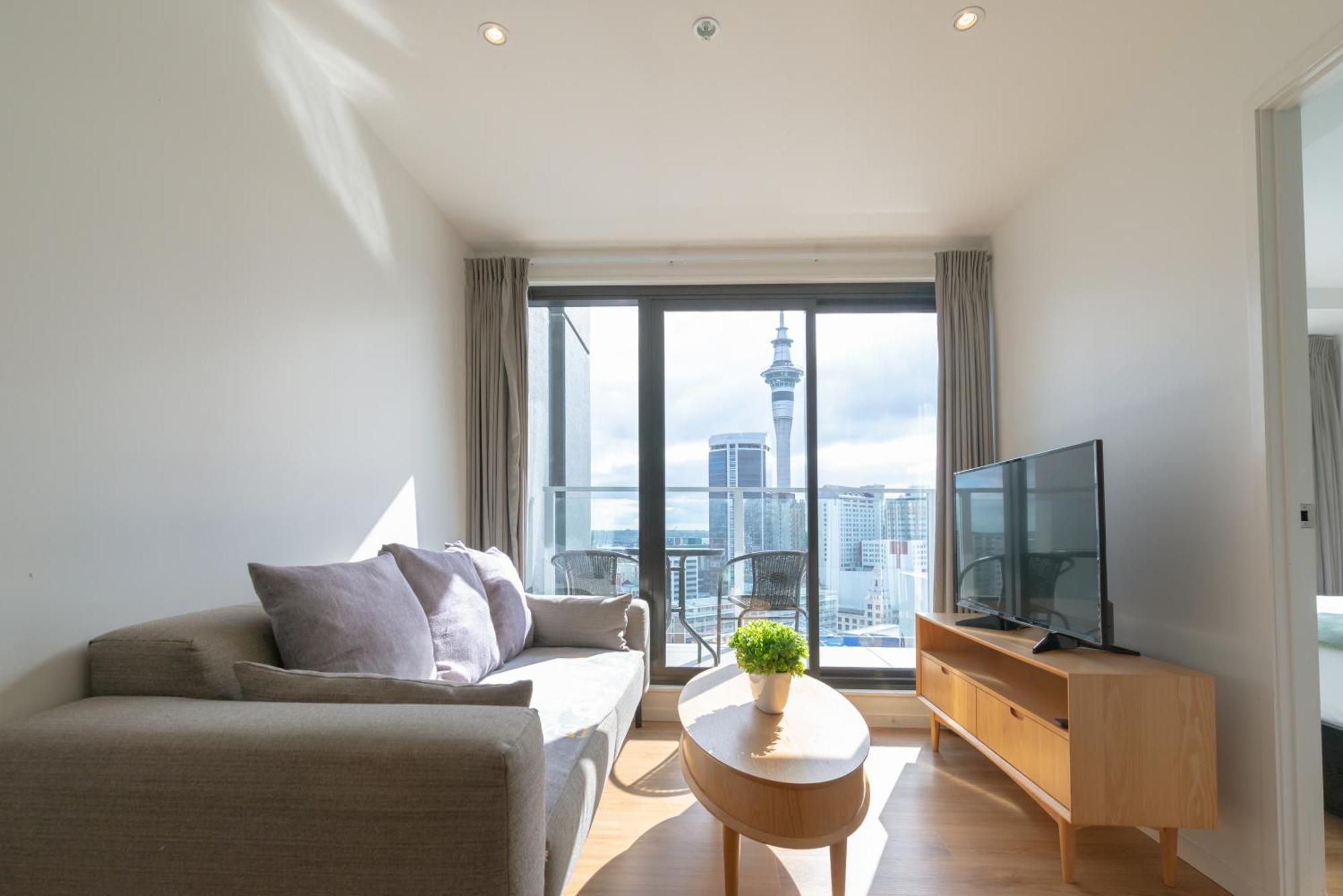 Amazing Skytower View 2 Bedroom 2 Bathroom Apartment