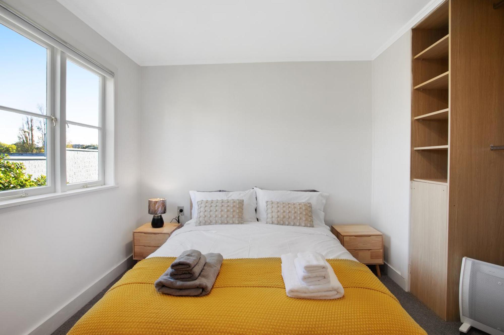 Urban Oasis In Holiday home