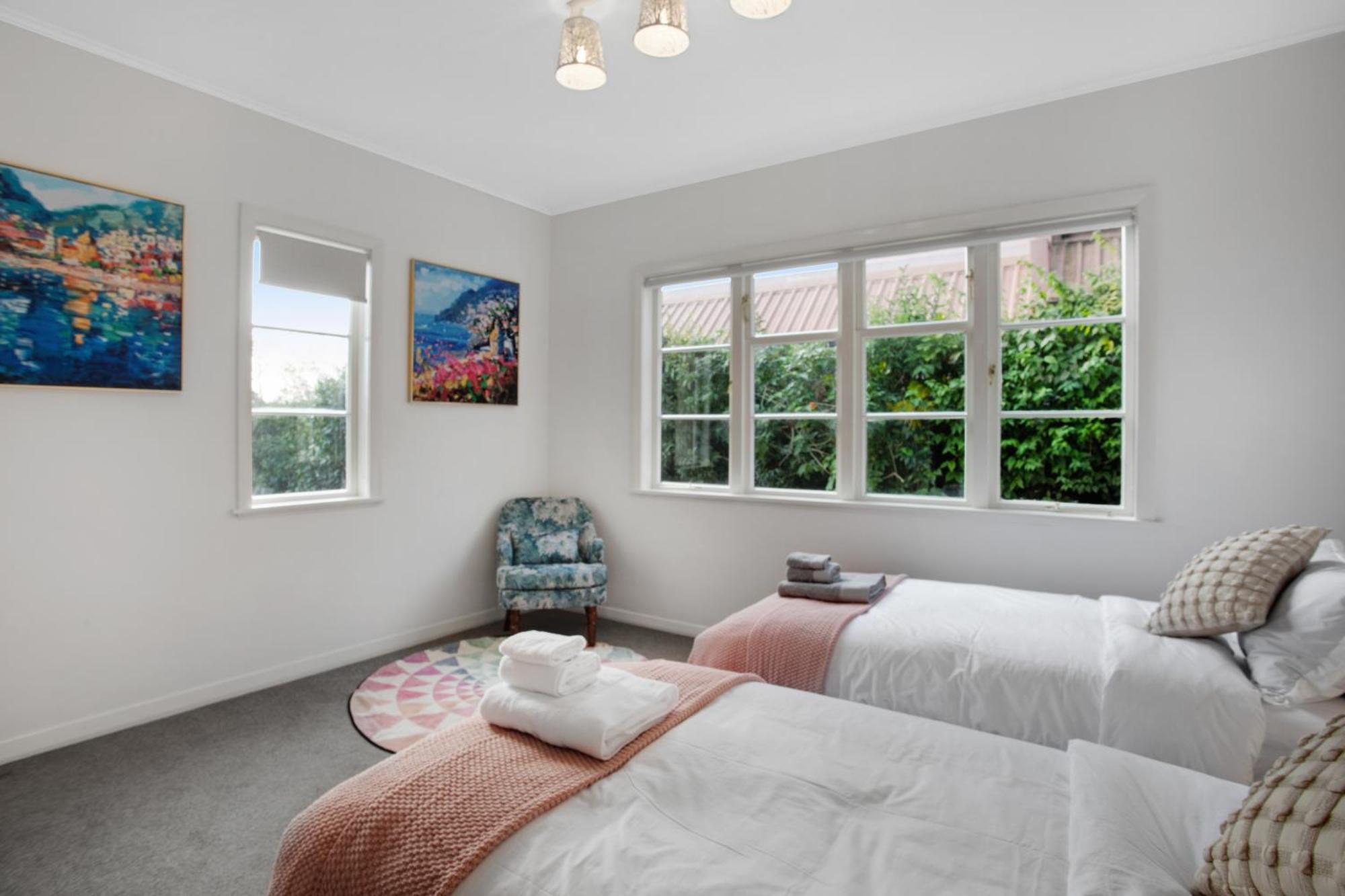 Urban Oasis In Holiday home
