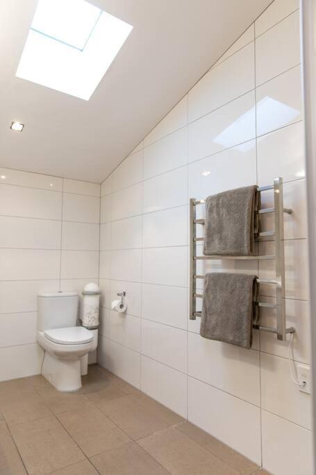 True New York Style Newmarket Loft * Auckland