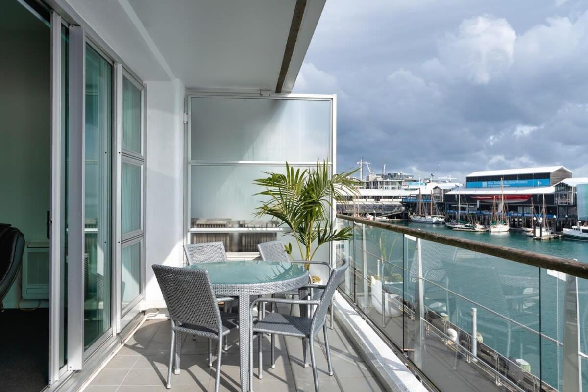 Apartment Spacious Executive Apartmt,great Views! Location *