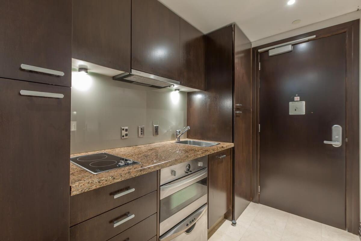 Harbour View, Iconic Metropolis L 27 Apartment *