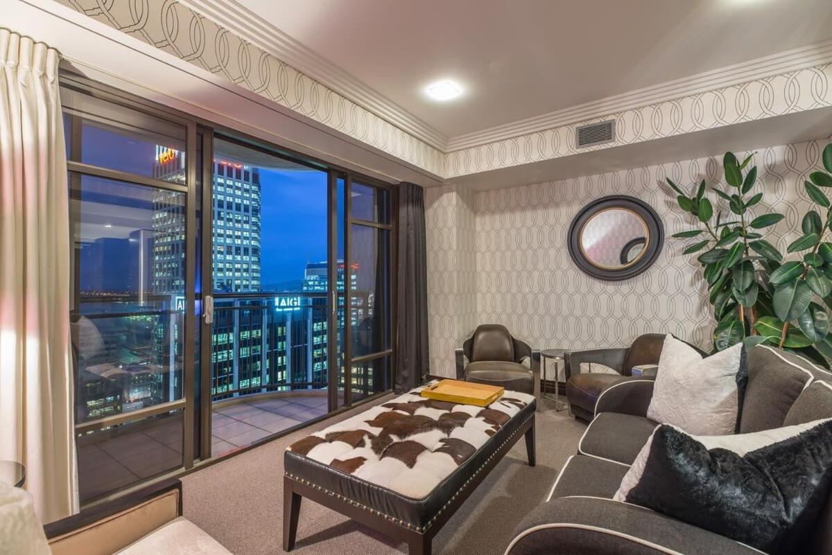 Harbour View, Iconic Metropolis L 27 Apartment