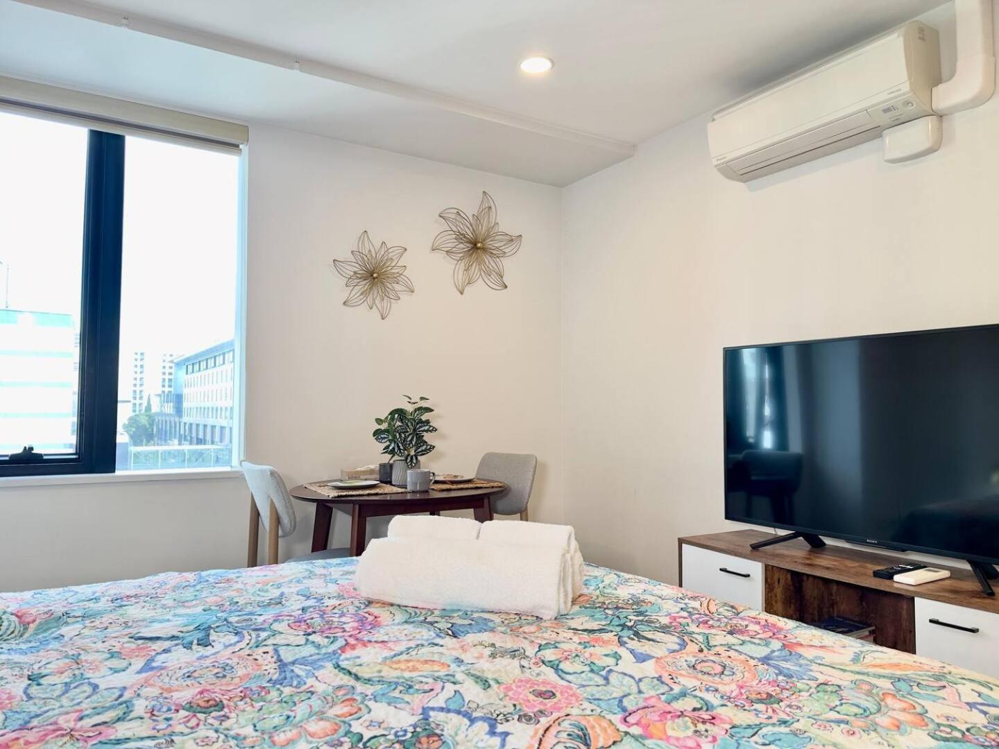 Sky Stars Essential Reserve Apartment Auckland