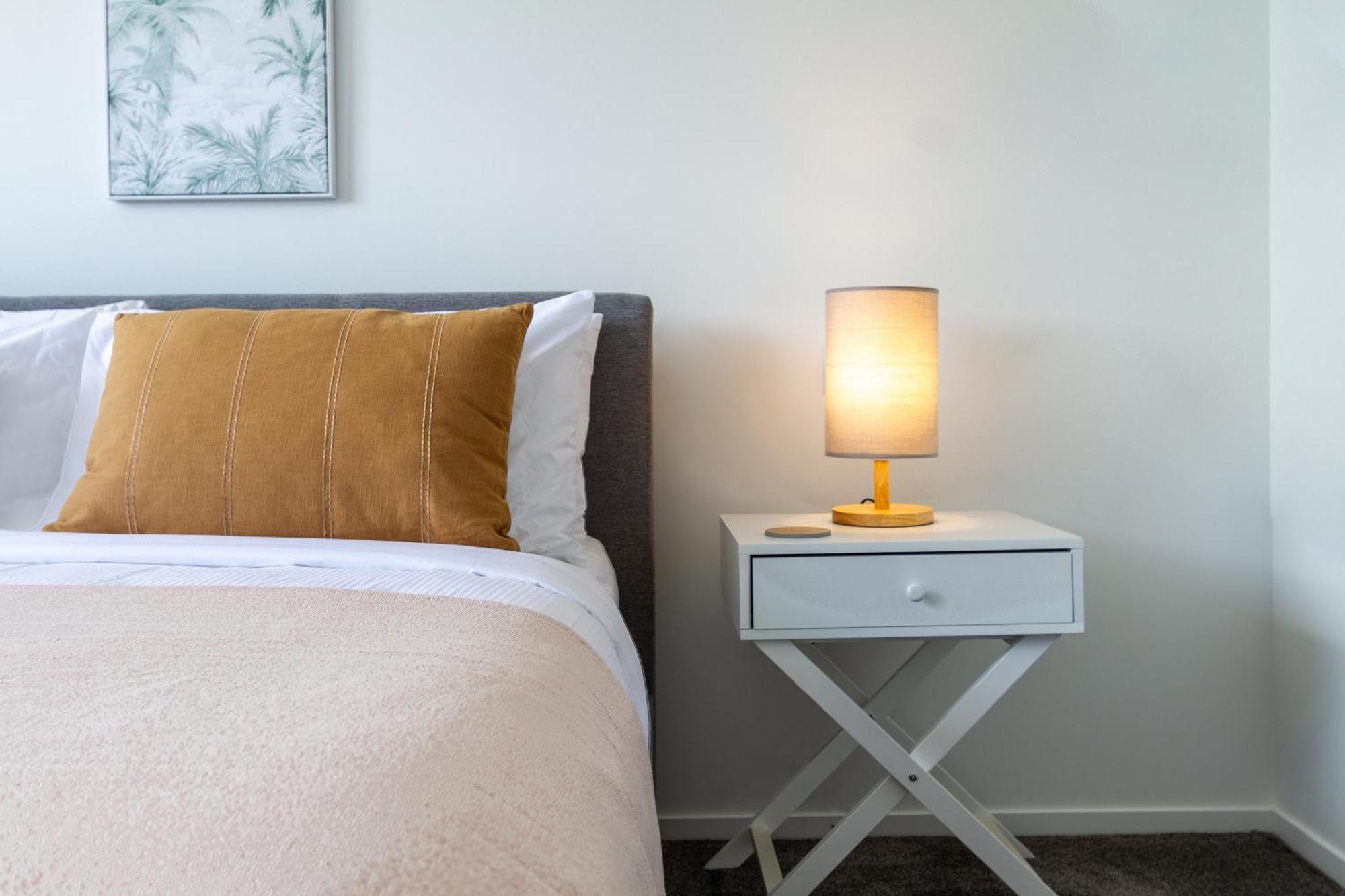 Apartment West Retreat 2br Sleeps 4 *