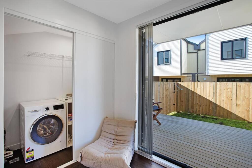 Holiday home Brand New Family 7km From Airport Auckland