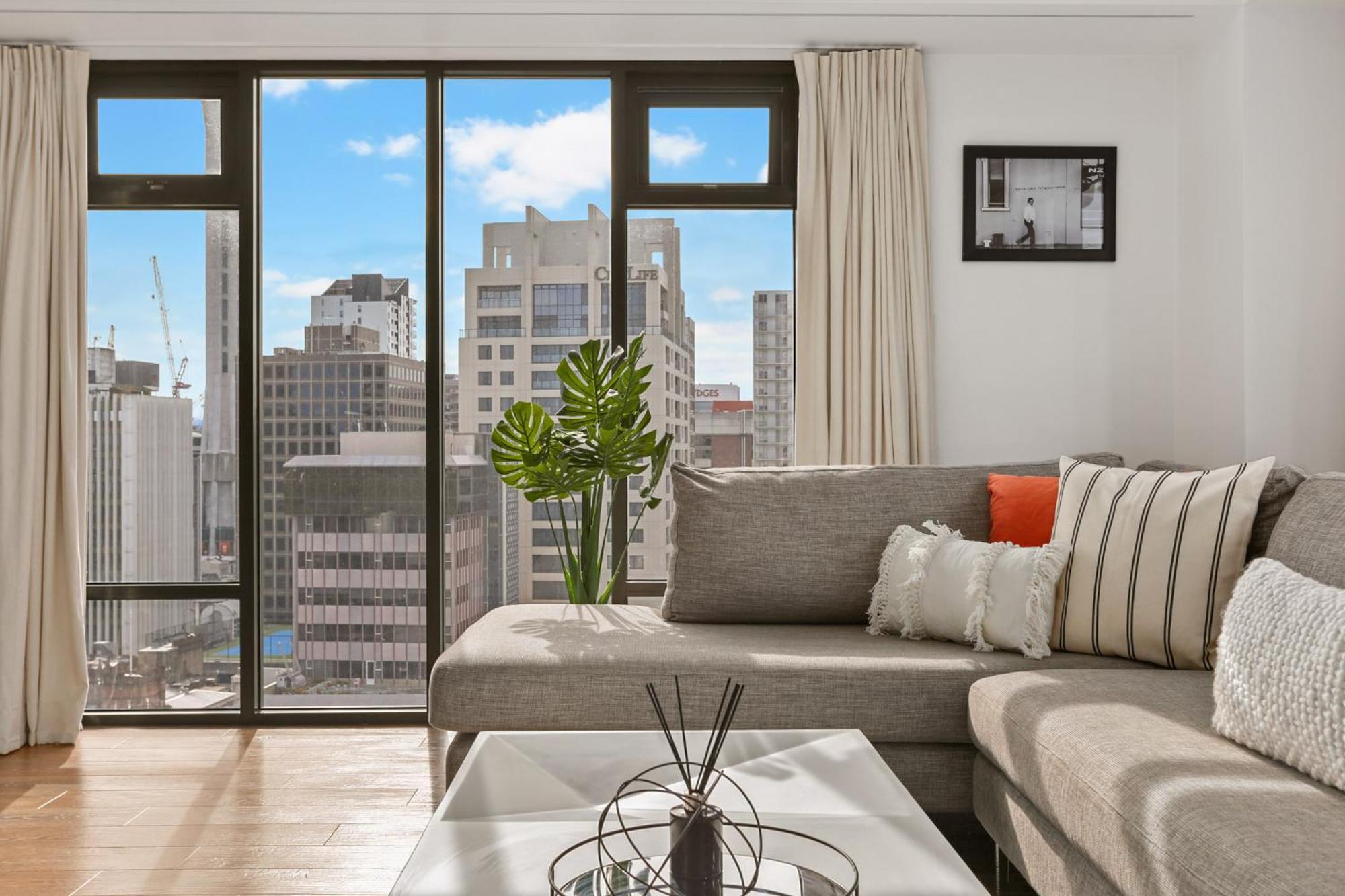 Apartment Metropolis By Urban Rest