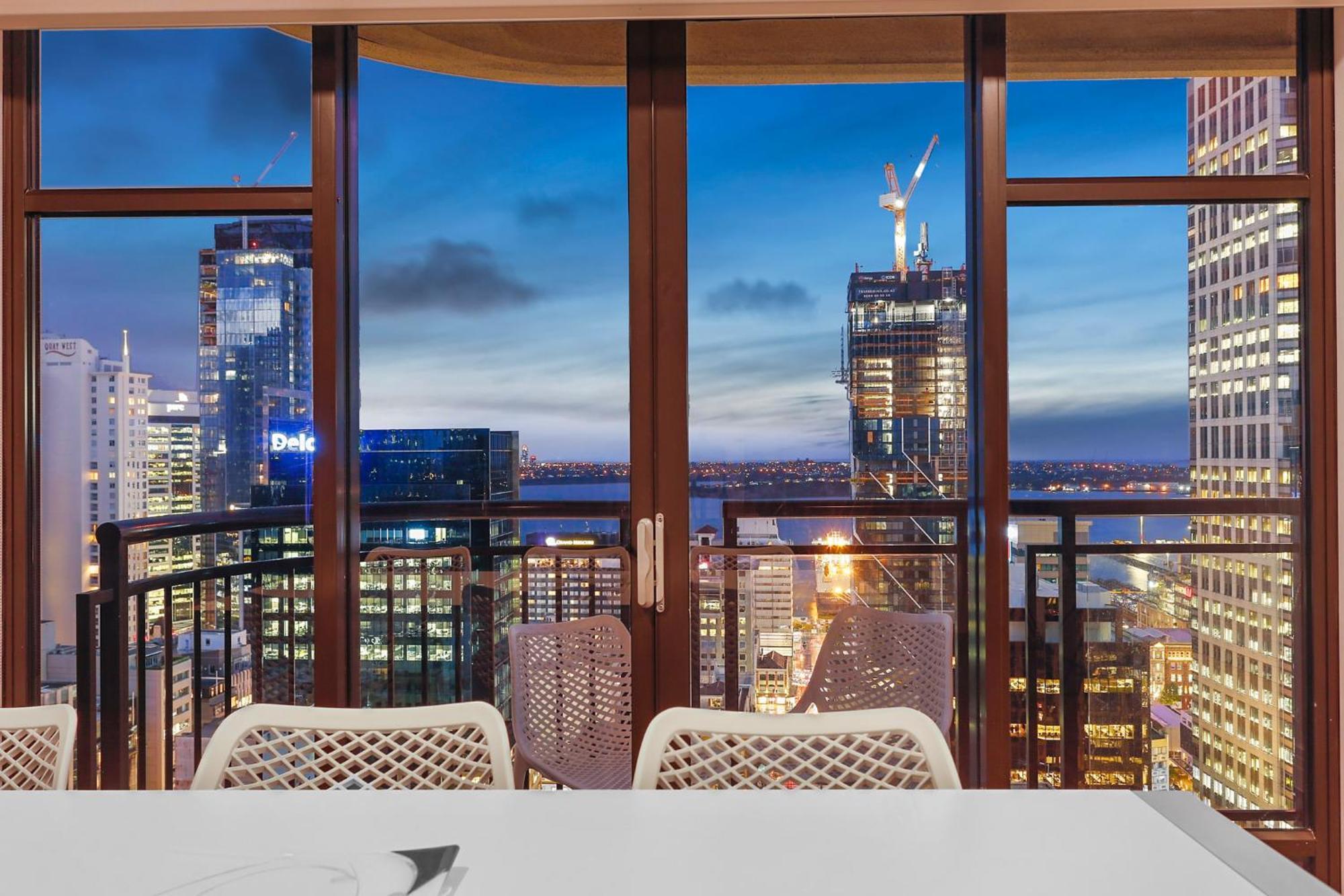 Metropolis By Urban Rest Apartment *