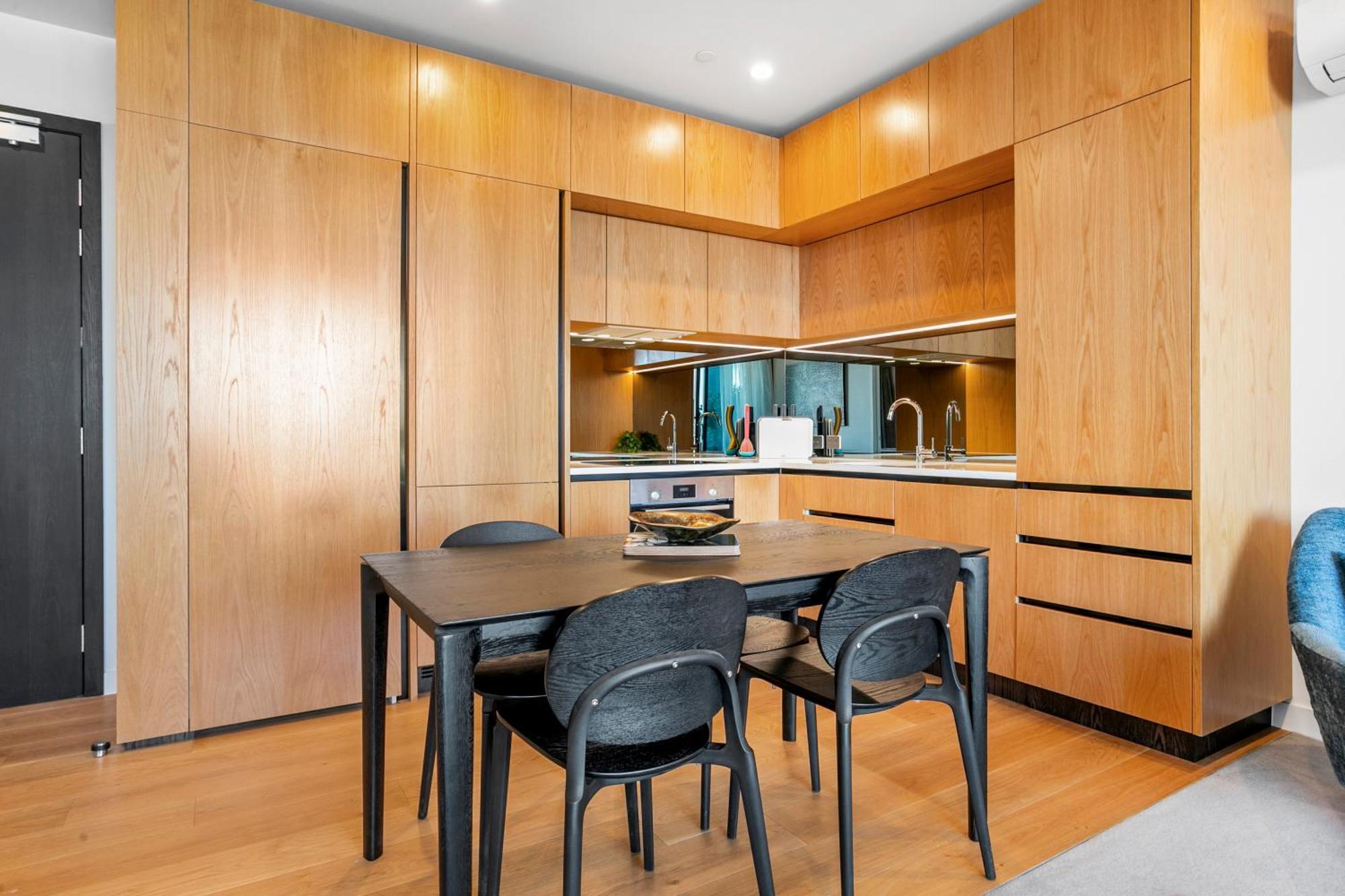 Apartment Wynyard Quarter By Urban Rest Auckland