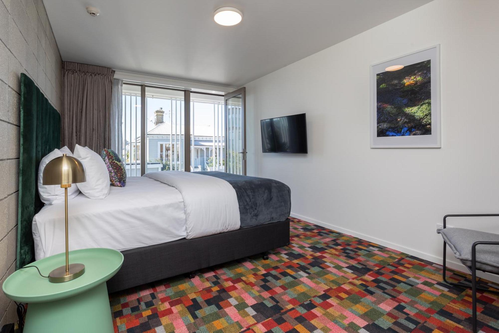 Arluxia * Auckland