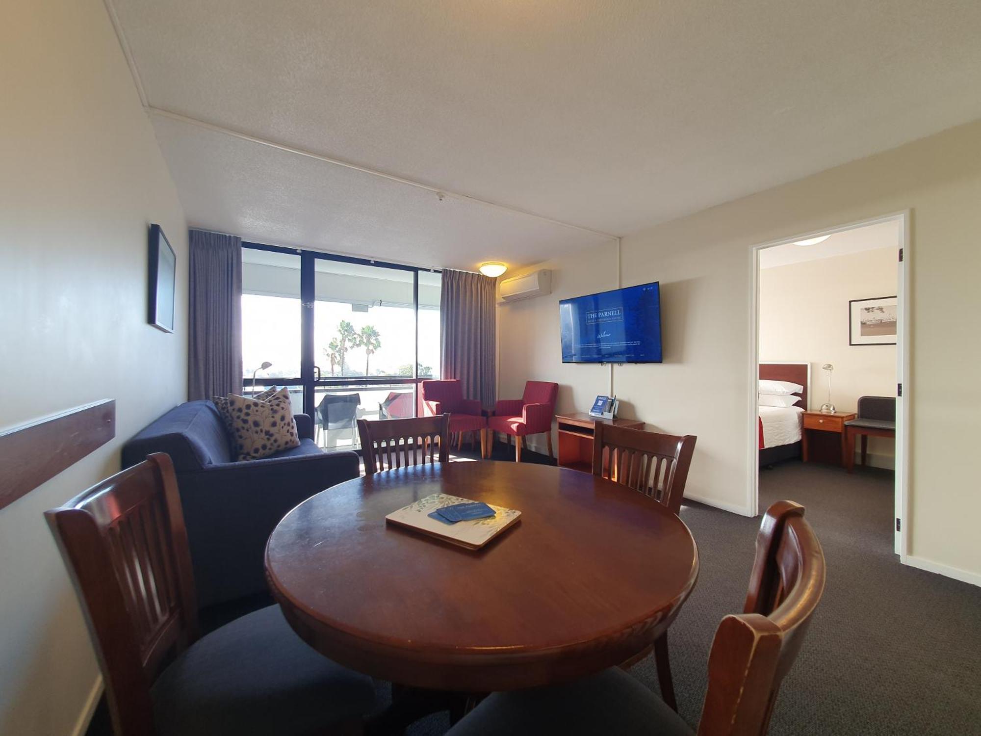 Aparthotel The Parnell & Conference Centre 4*