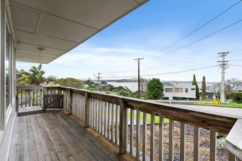 Kiwi With A View Holiday home