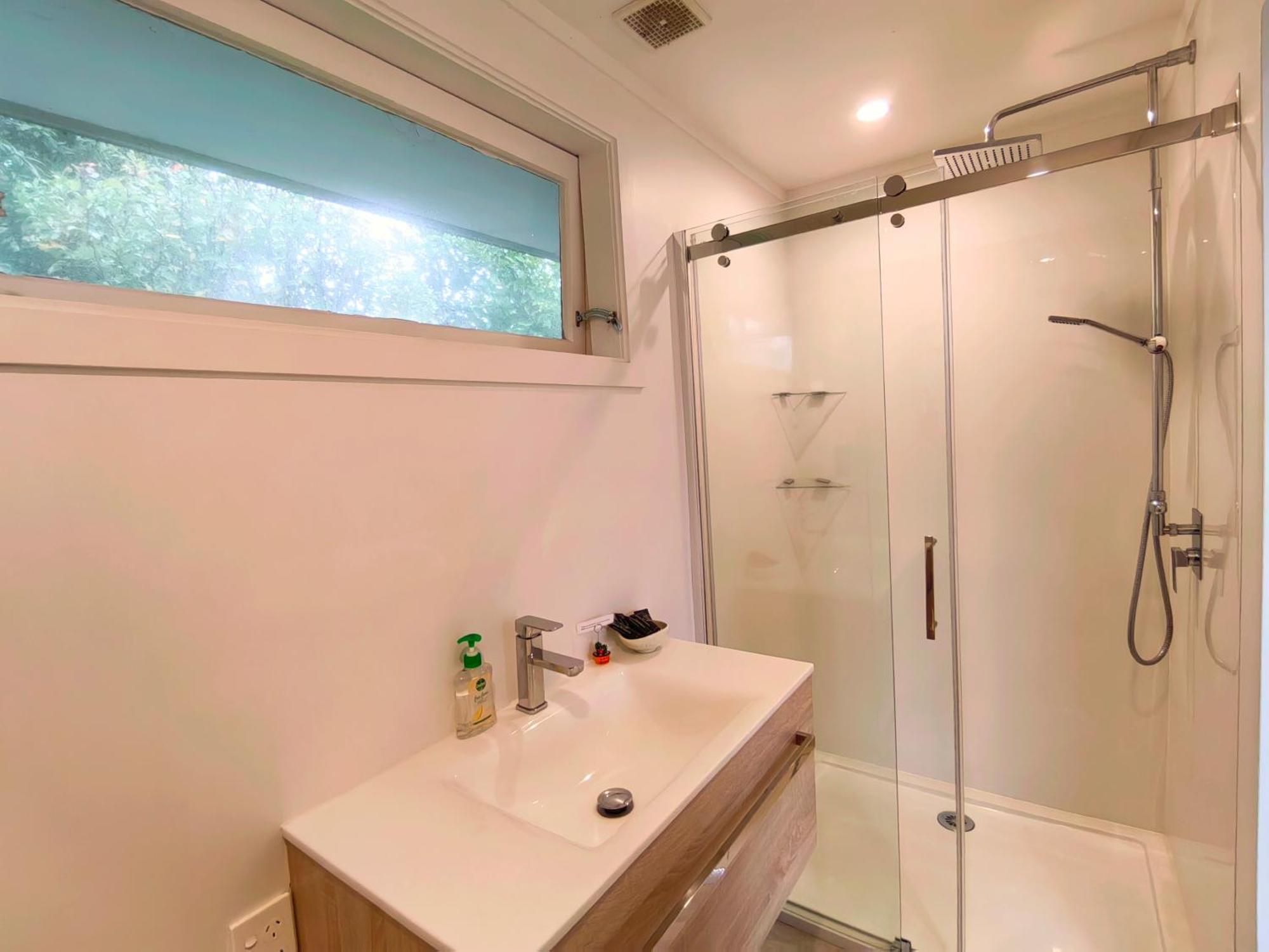 Hot Deal! Sky Stars Spacious Walk To Close To Cbd