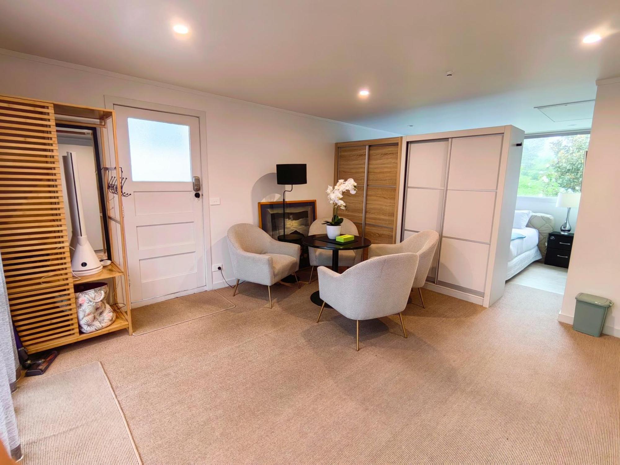 Hot Deal! Sky Stars Spacious Walk To Close To Cbd Holiday home Auckland