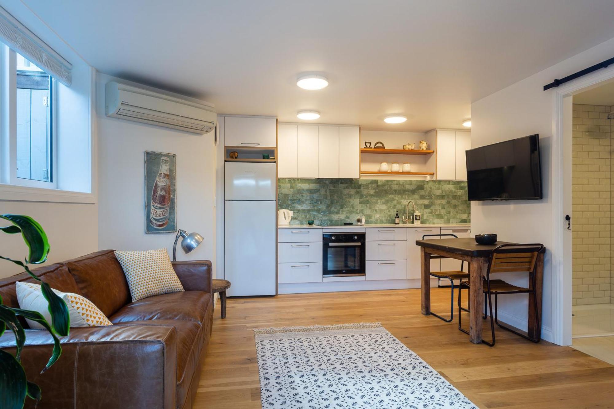 Stunning Self-contained Auckland