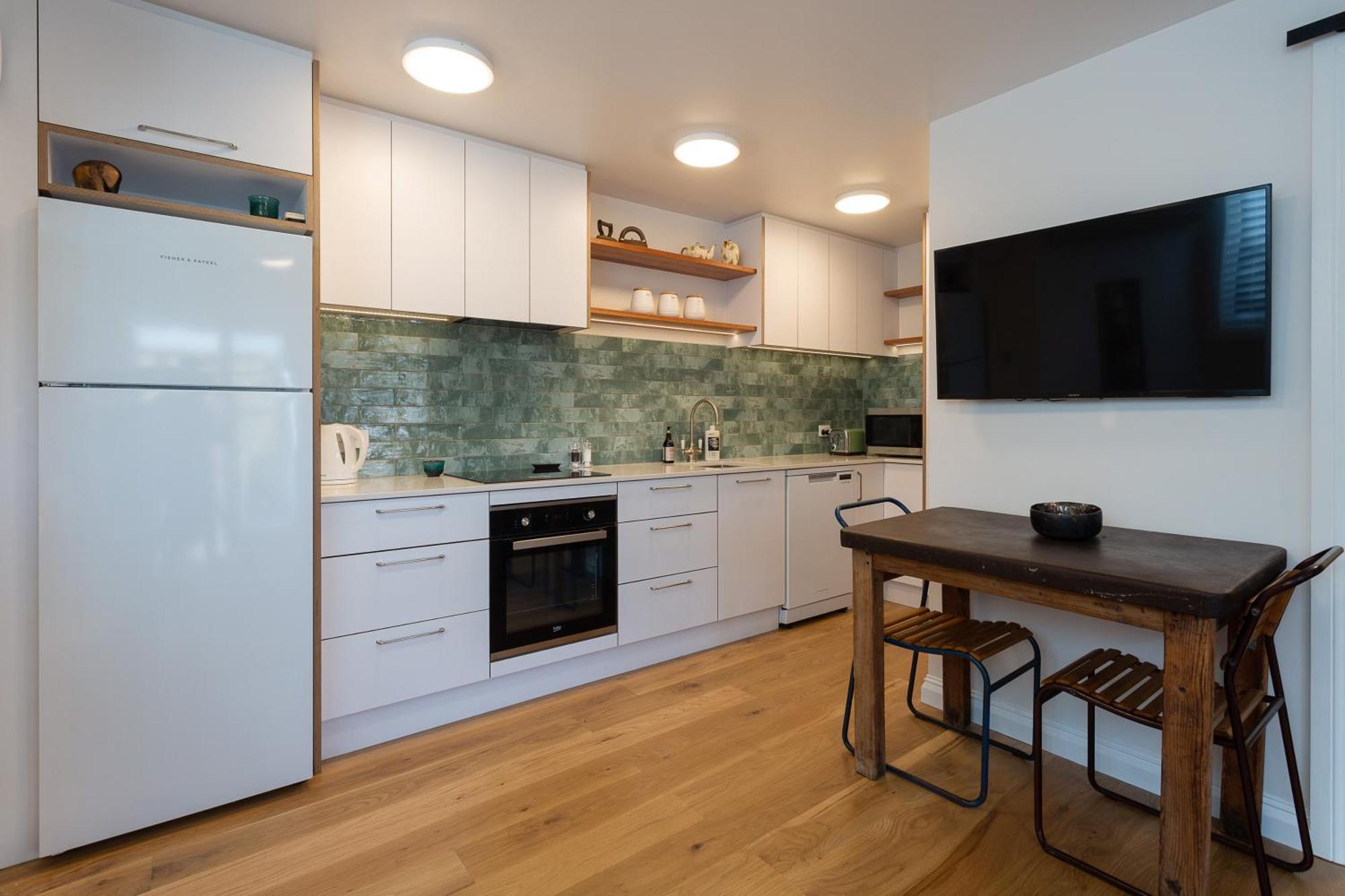 Stunning Self-contained
