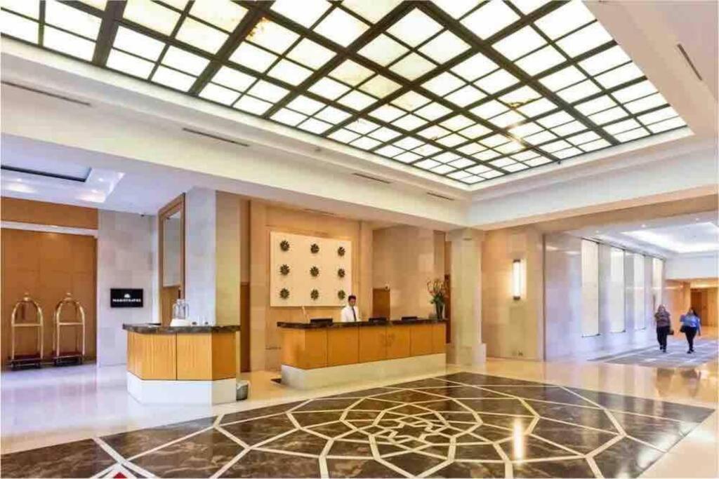 Metropolis Dream Apartment *