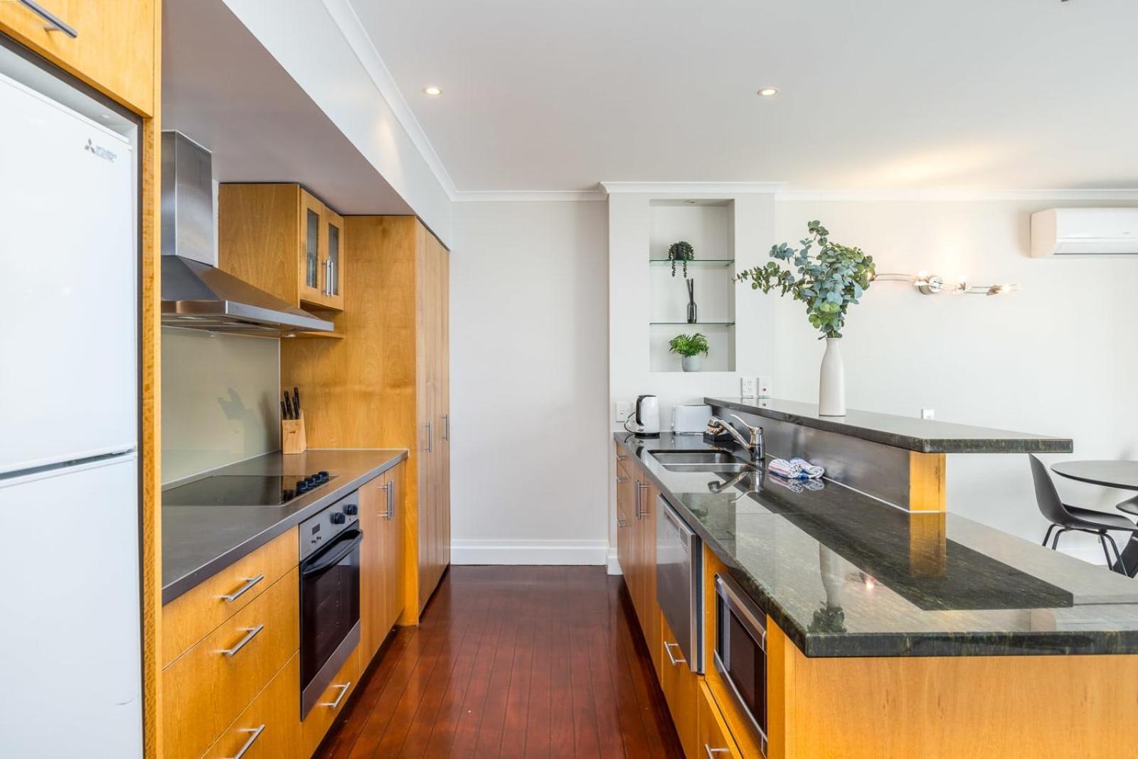Apartment Beautiful Renovated 2 X Bdrm,perfect Location
