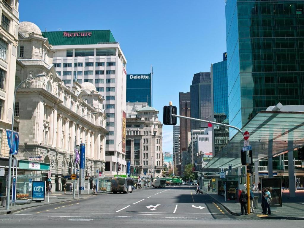Base * Auckland