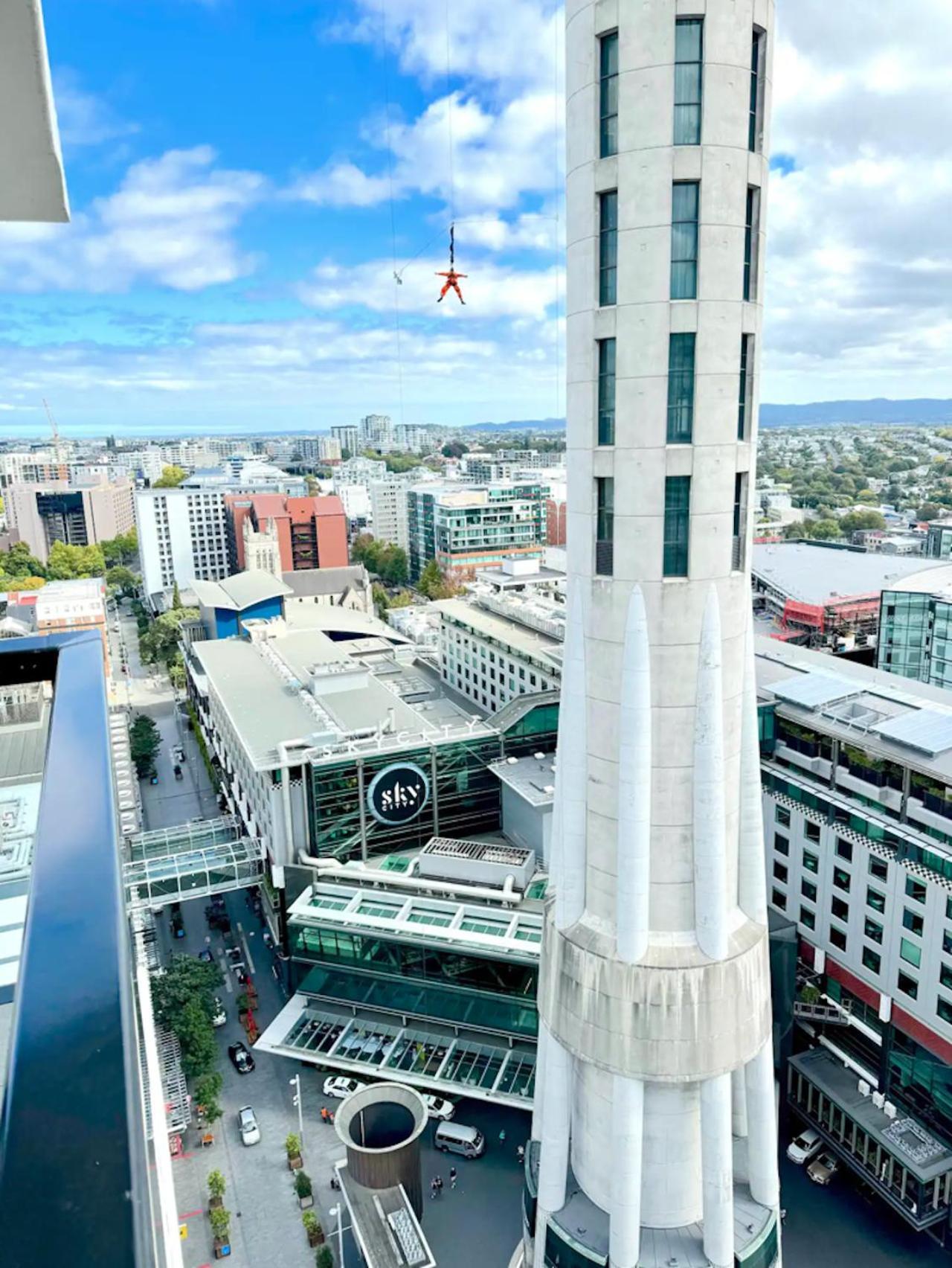 Skytower View And Seaview 2 Bedroom 2 Bathroom Apartment *