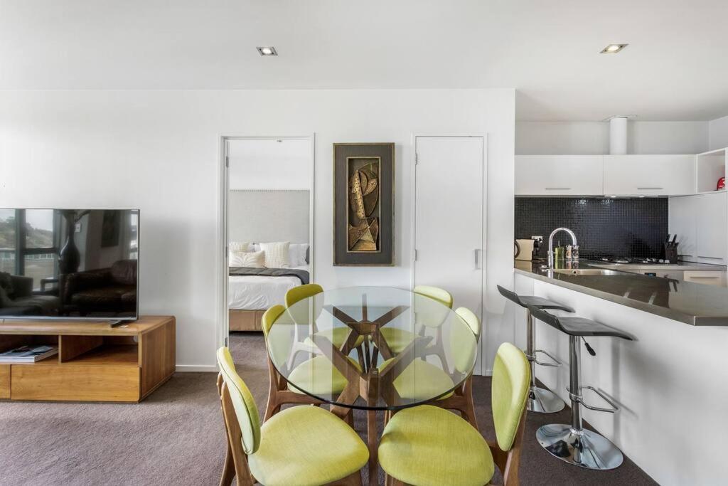 Perfection, Style, 2br, 2ba, 2 Free Carpark 400m To Eden Park *