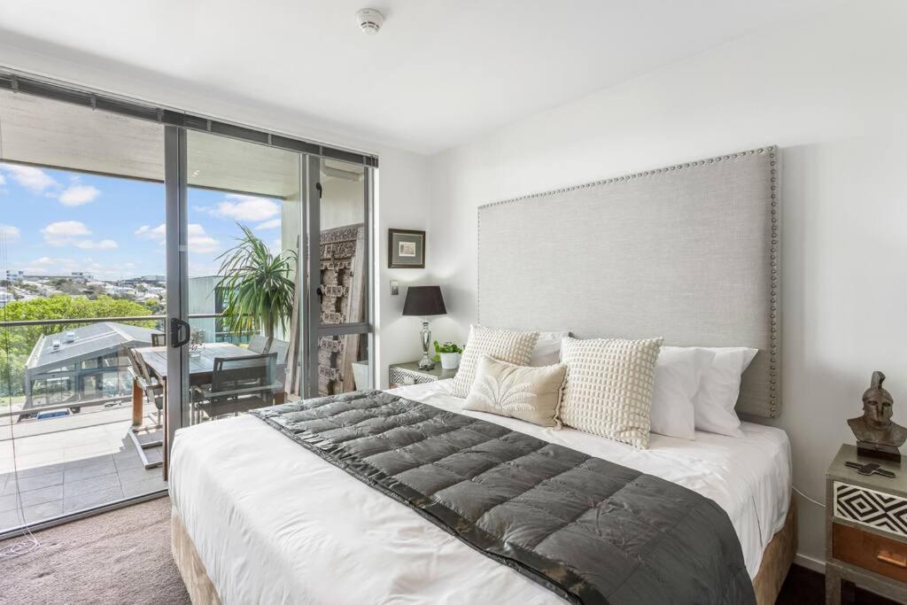 Apartment Perfection, Style, 2br, 2ba, 2 Free Carpark 400m To Eden Park *
