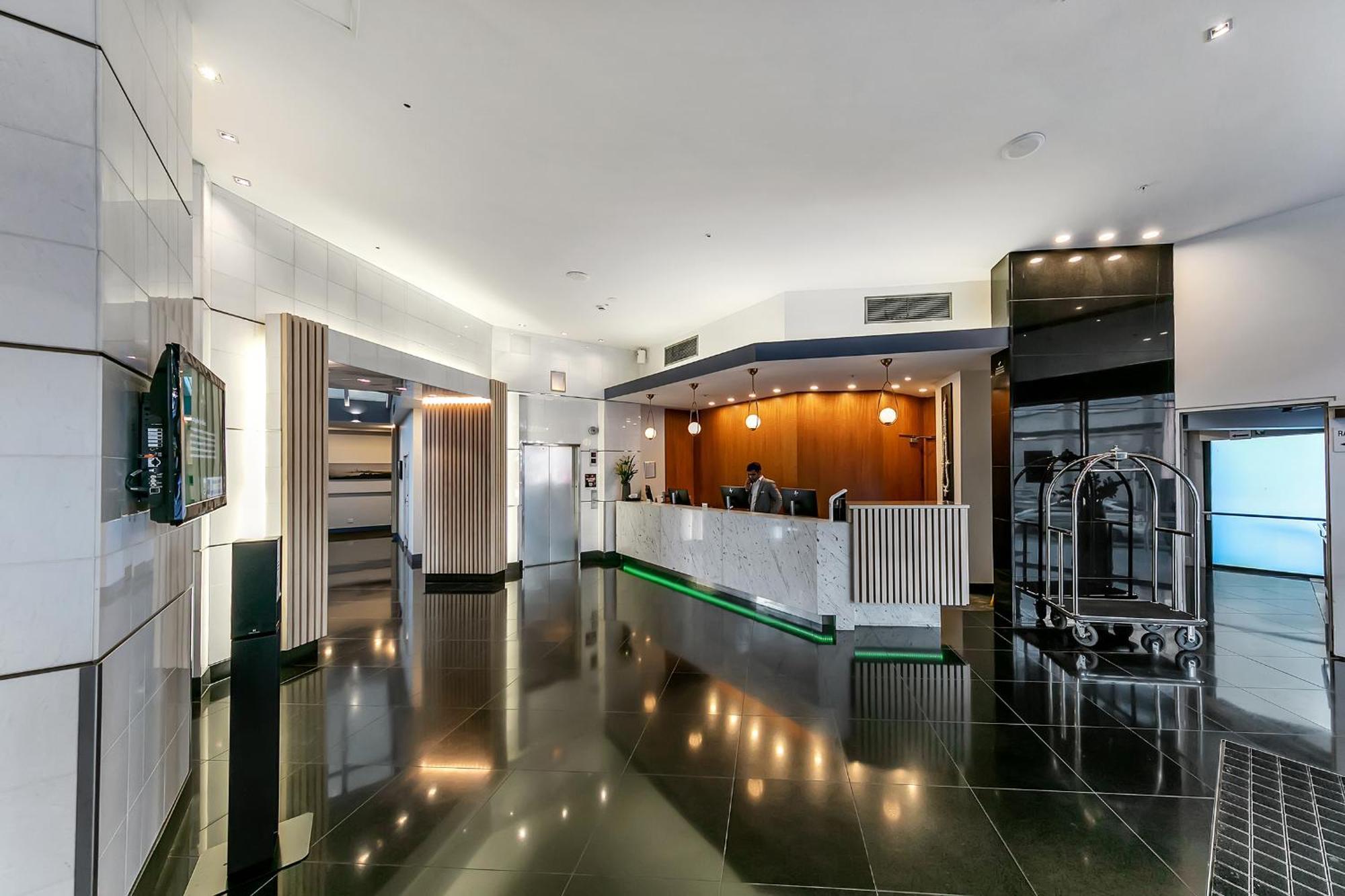 Apartment Sensational Sun Sets In The Heart Of The Viaduct Auckland