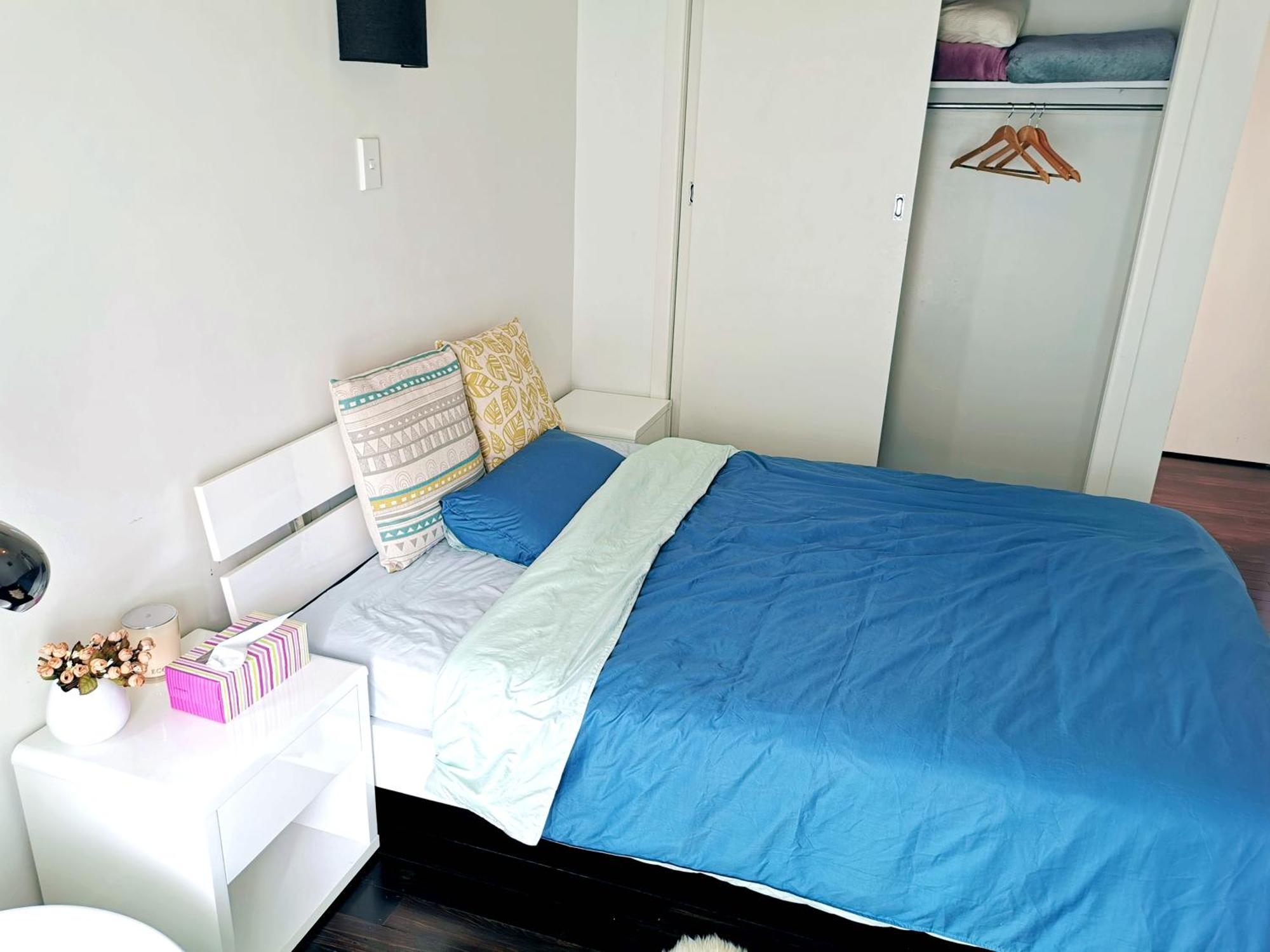 Separate Entry Guest With Private Bathroom In Forrest Hill * Auckland