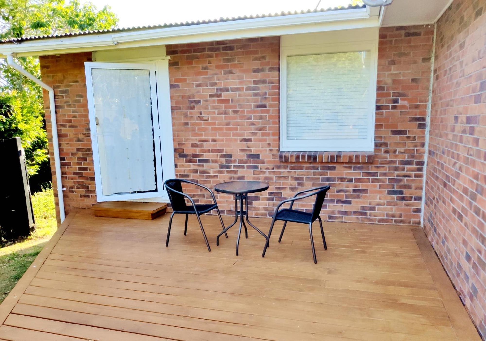 Separate Entry Guest With Private Bathroom In Forrest Hill