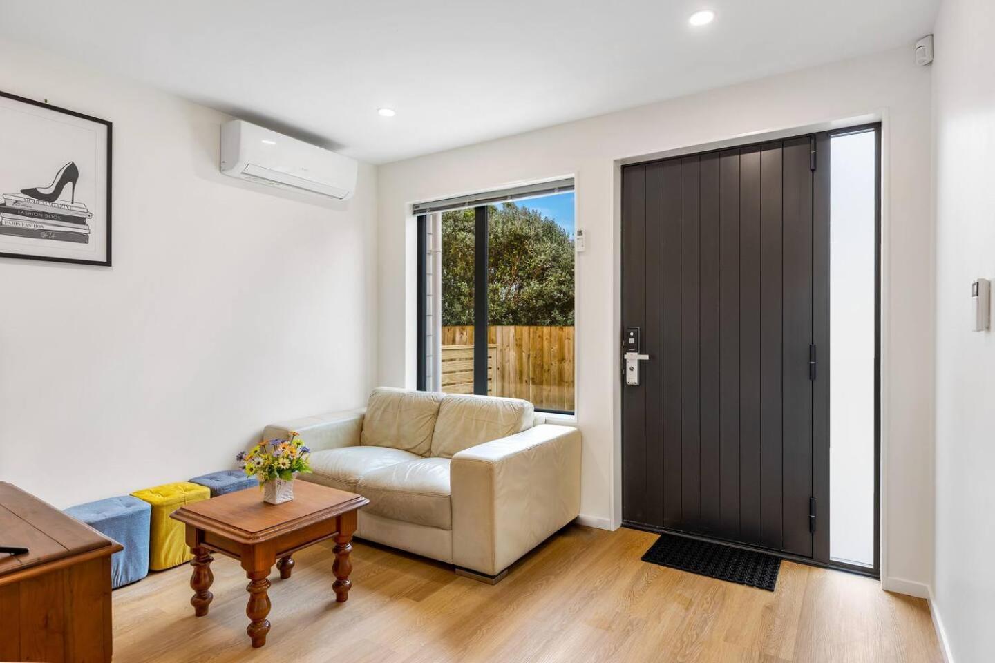 Ventura Escape Townhouse With Parking And Patio