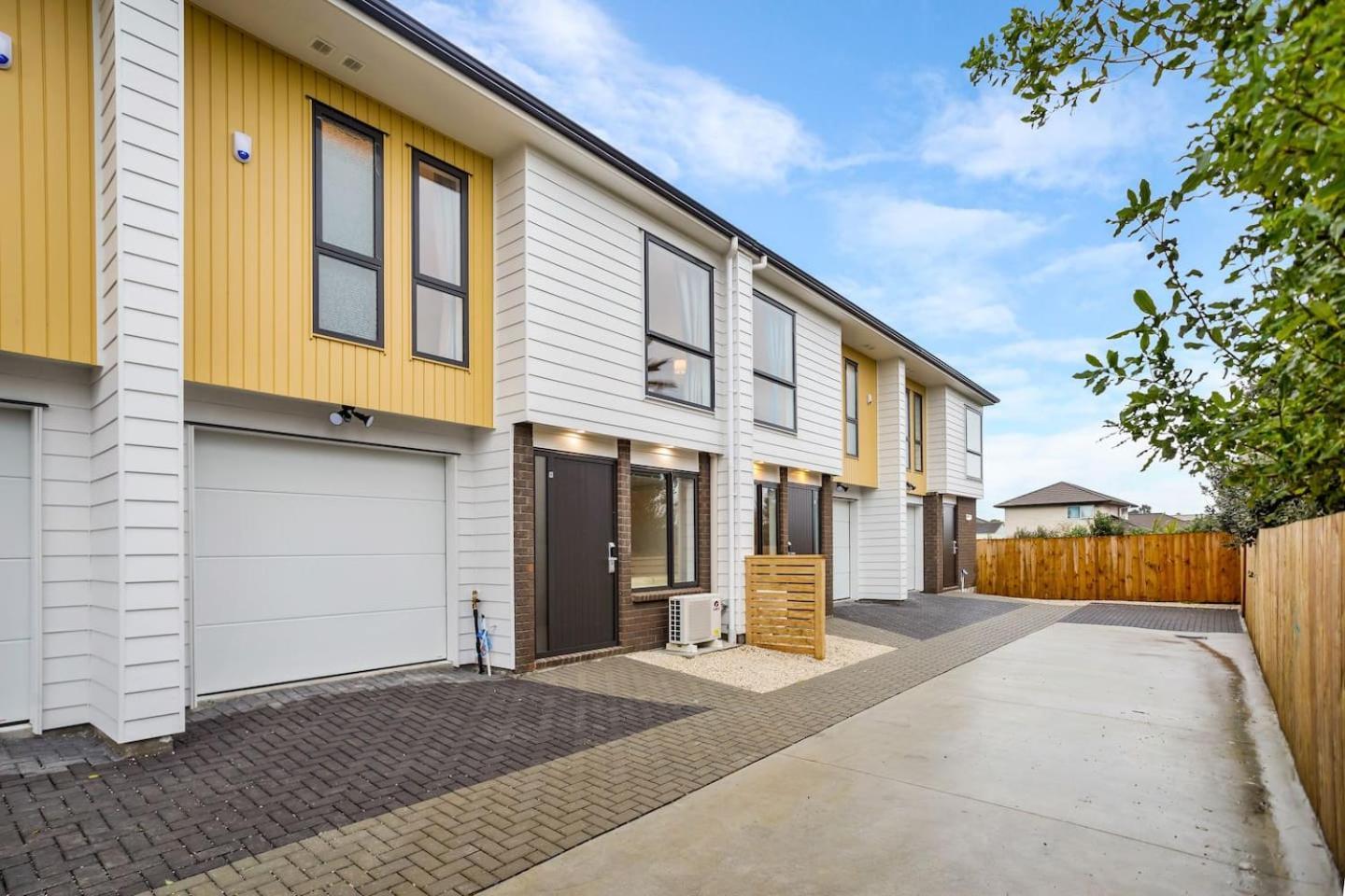 Ventura Escape Townhouse With Parking And Patio