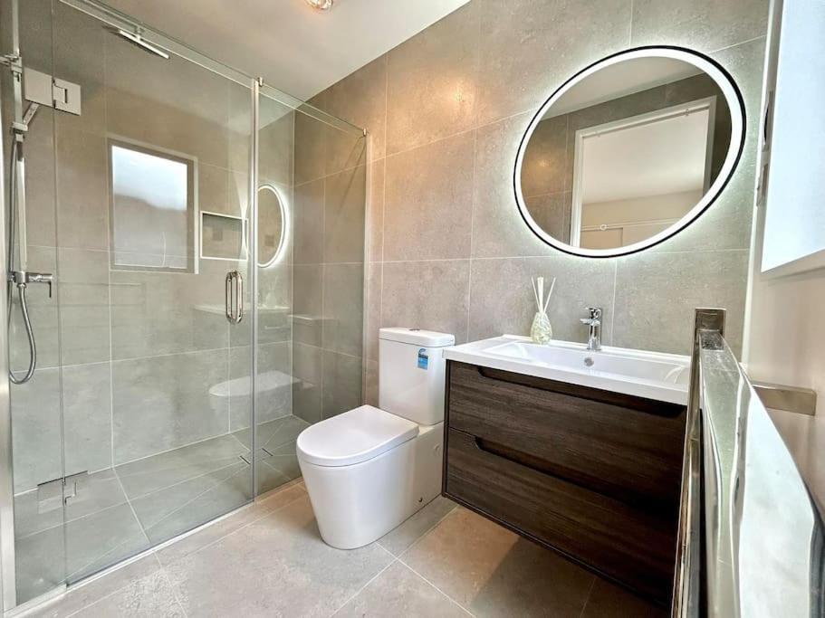 Sparkling New 4beds Family Holiday home *