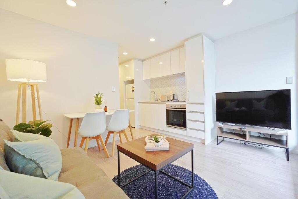 Cozy 1-bedroom With Pool&sauna Apartment Auckland