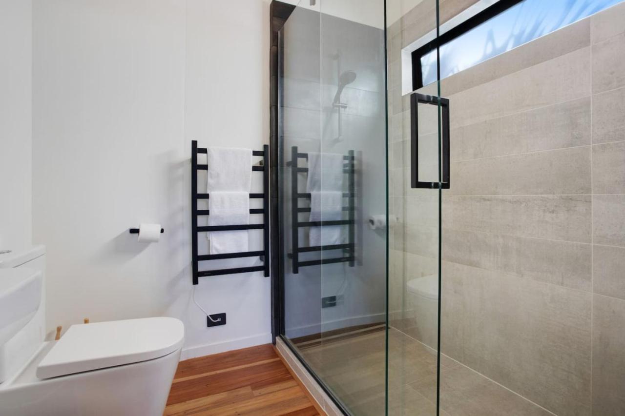 Artist Colourful Casa With Spa Pool Near Beaches Auckland