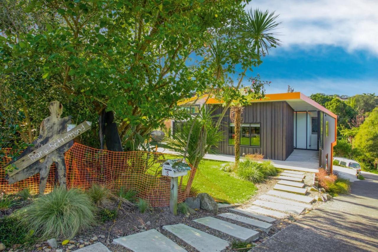 Artist Colourful Casa With Spa Pool Near Beaches Holiday home Auckland
