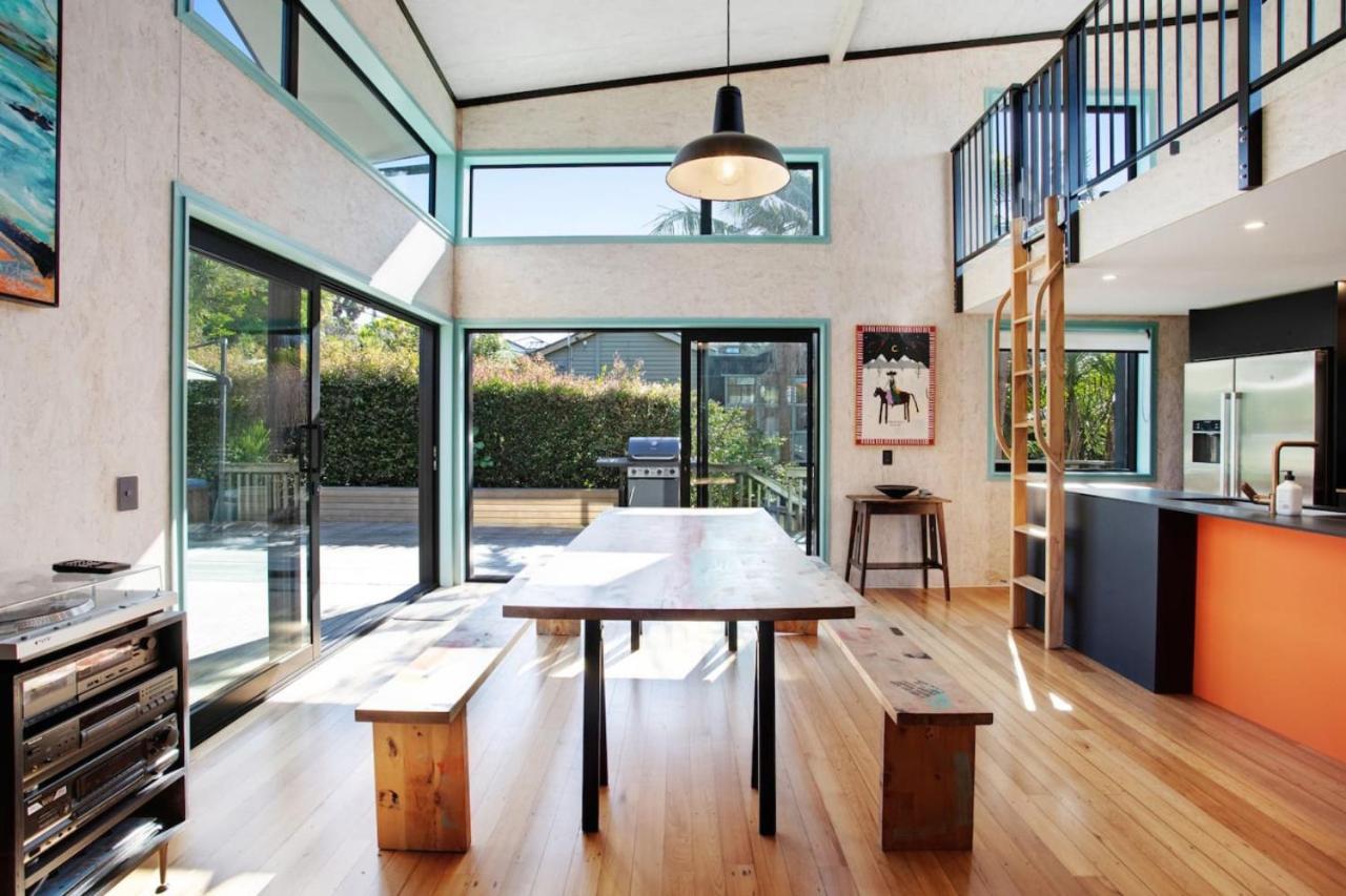 Artist Colourful Casa With Spa Pool Near Beaches Holiday home Auckland