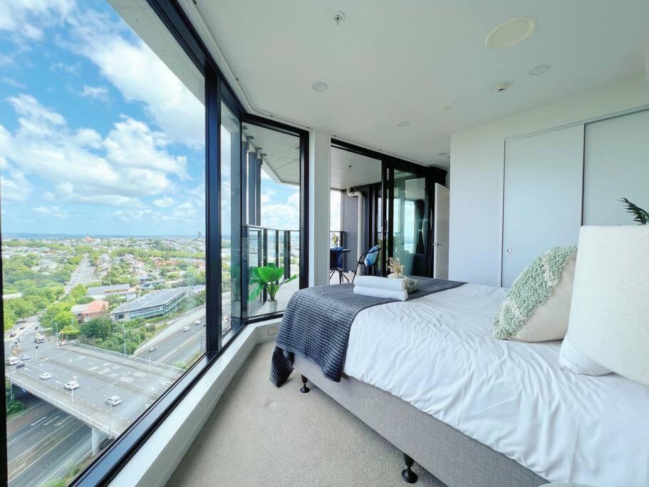 Amazing Sunset View Penthouse Apartment