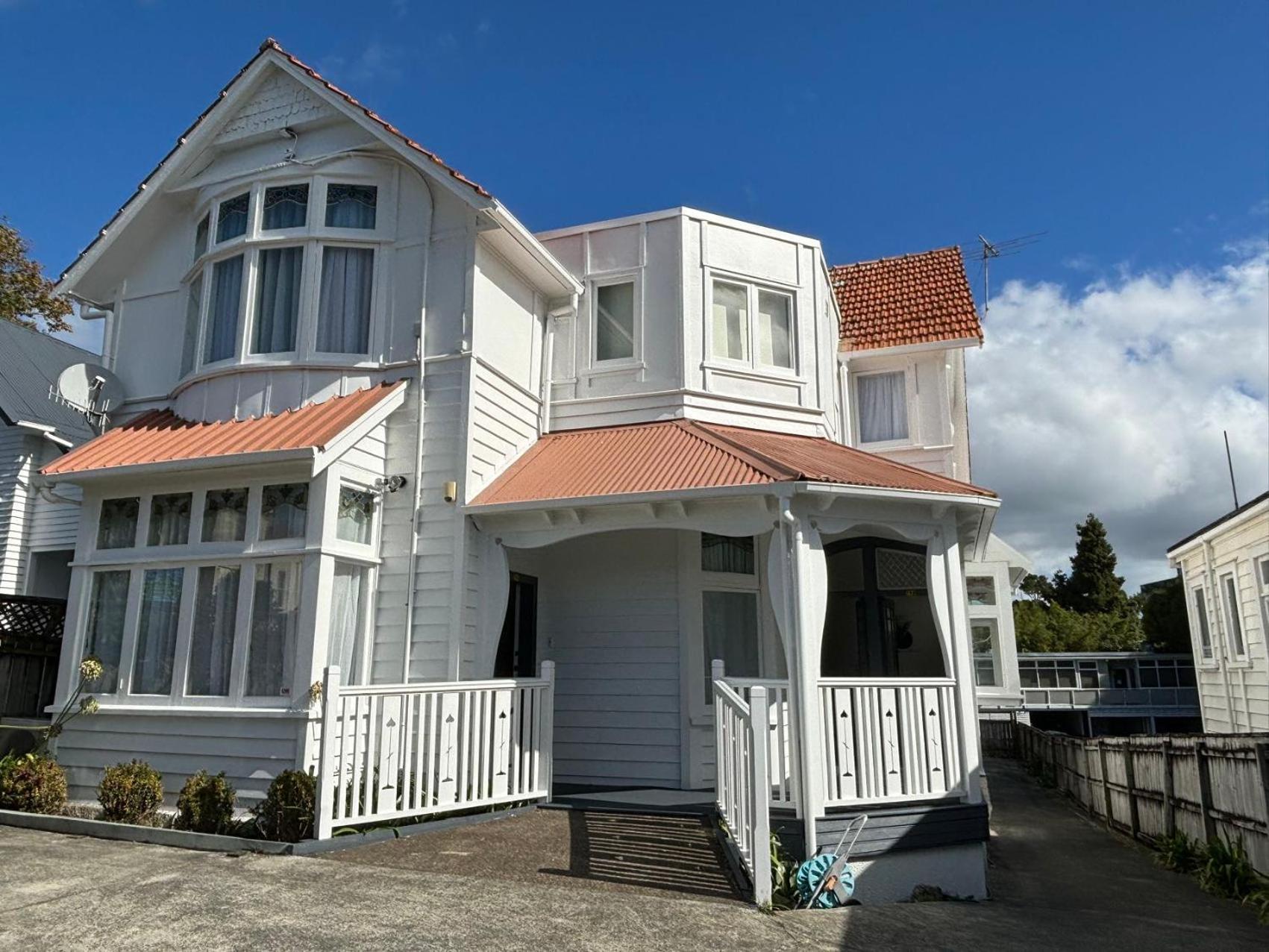 Newmarket Cozy-home Guest house