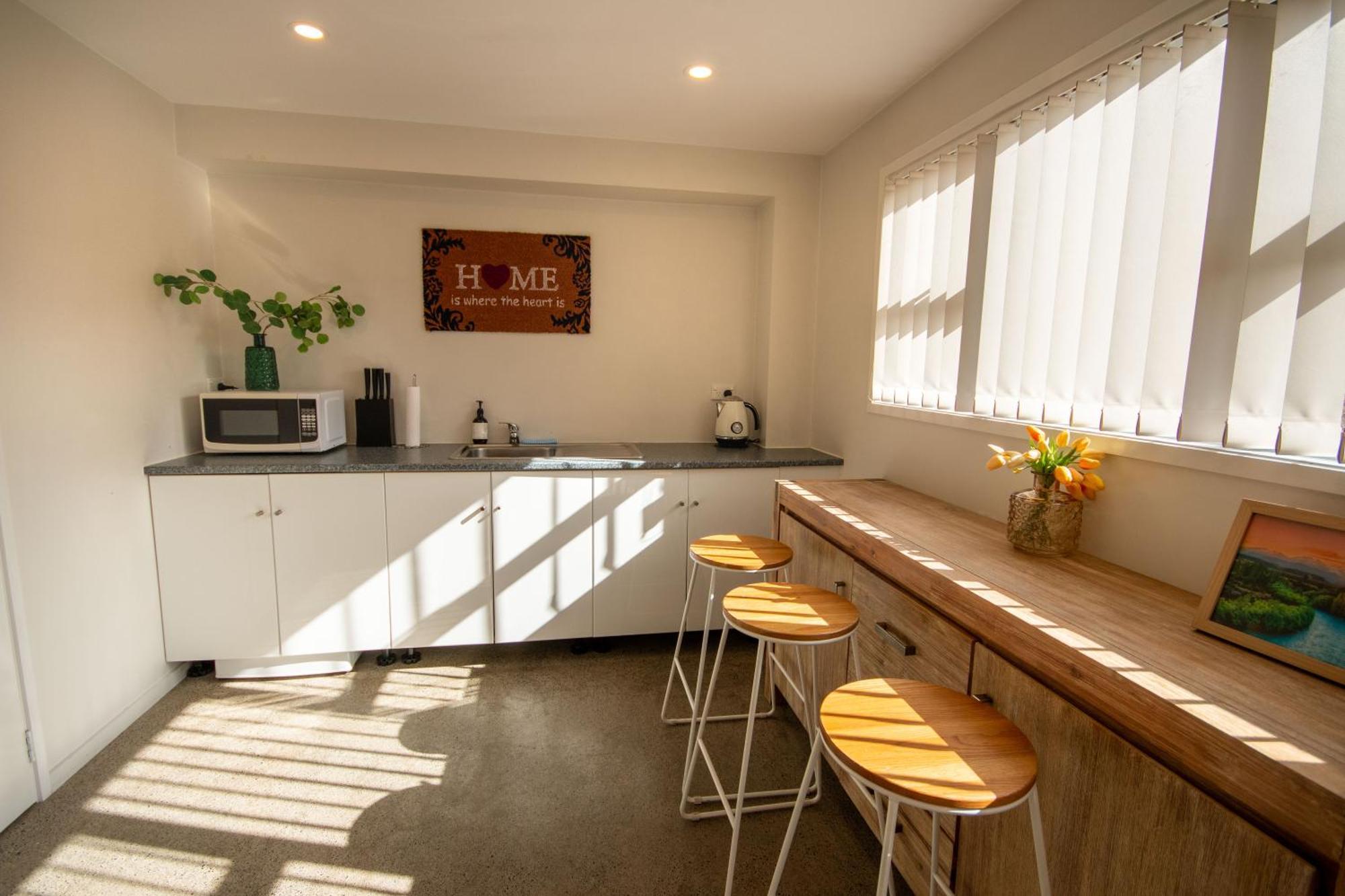 Apartment Centrally Located 1 Bedroom In
