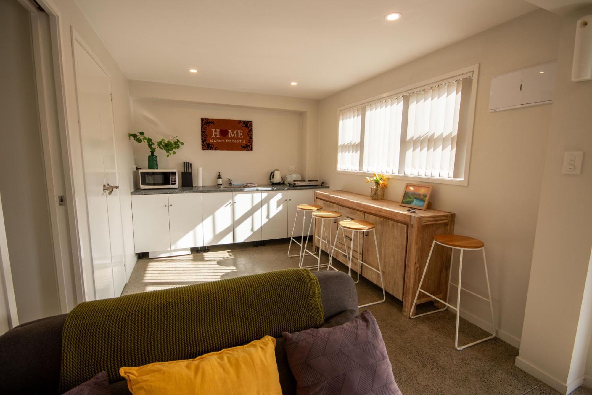Centrally Located 1 Bedroom In *