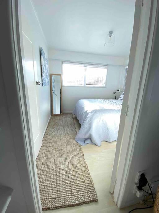 Own Sunny Quiet Haven, Own 1 Bedroom House & Garden With Car Park, Central To Airport, Cbd & Sylvia Park Mall Apartment Auckland
