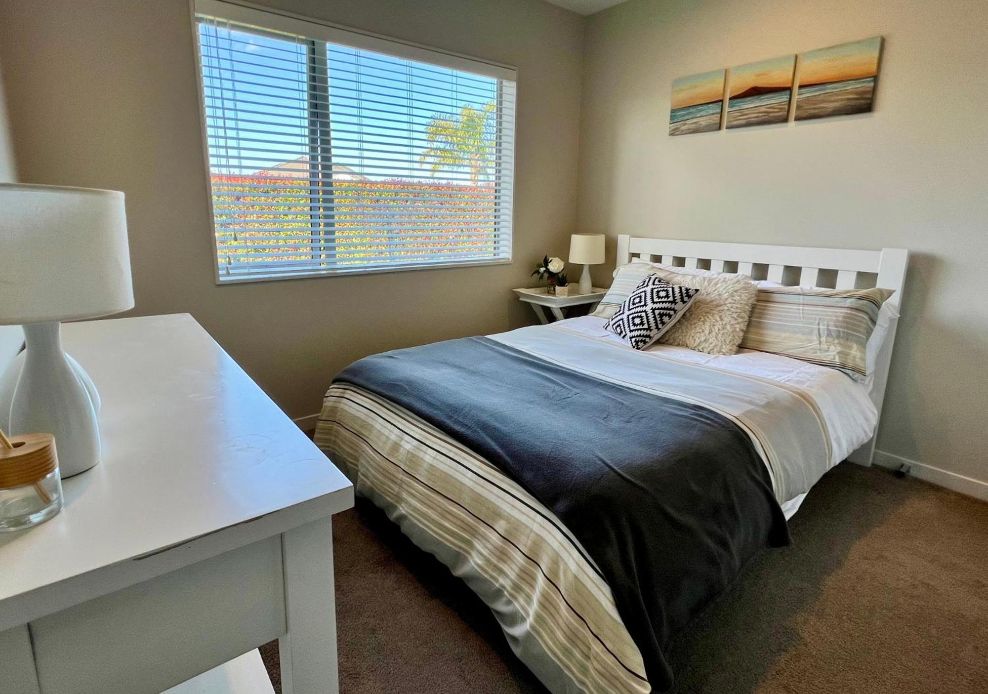 Cozy In Millwater Guest house Auckland