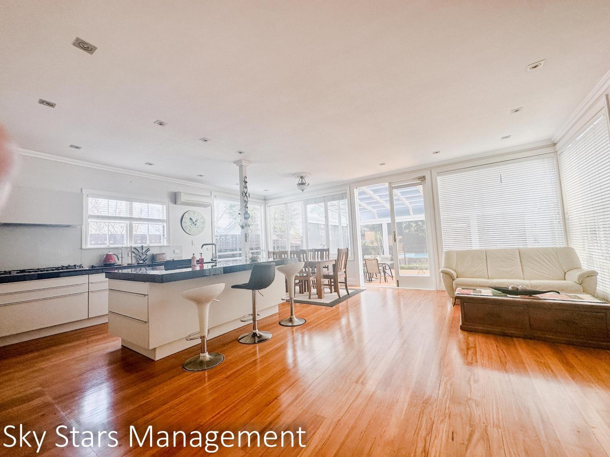 Hot Deal! Remuera Quiet Spacious 4-bedroom With Private Pool Villa *