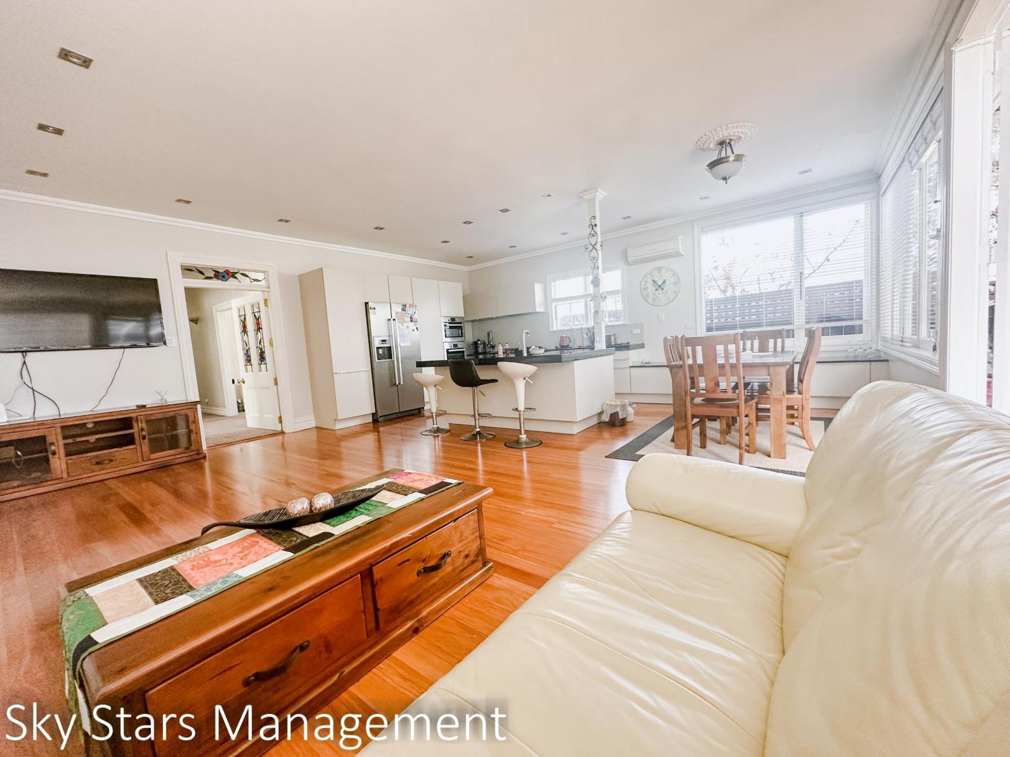 Villa Hot Deal! Remuera Quiet Spacious 4-bedroom With Private Pool *