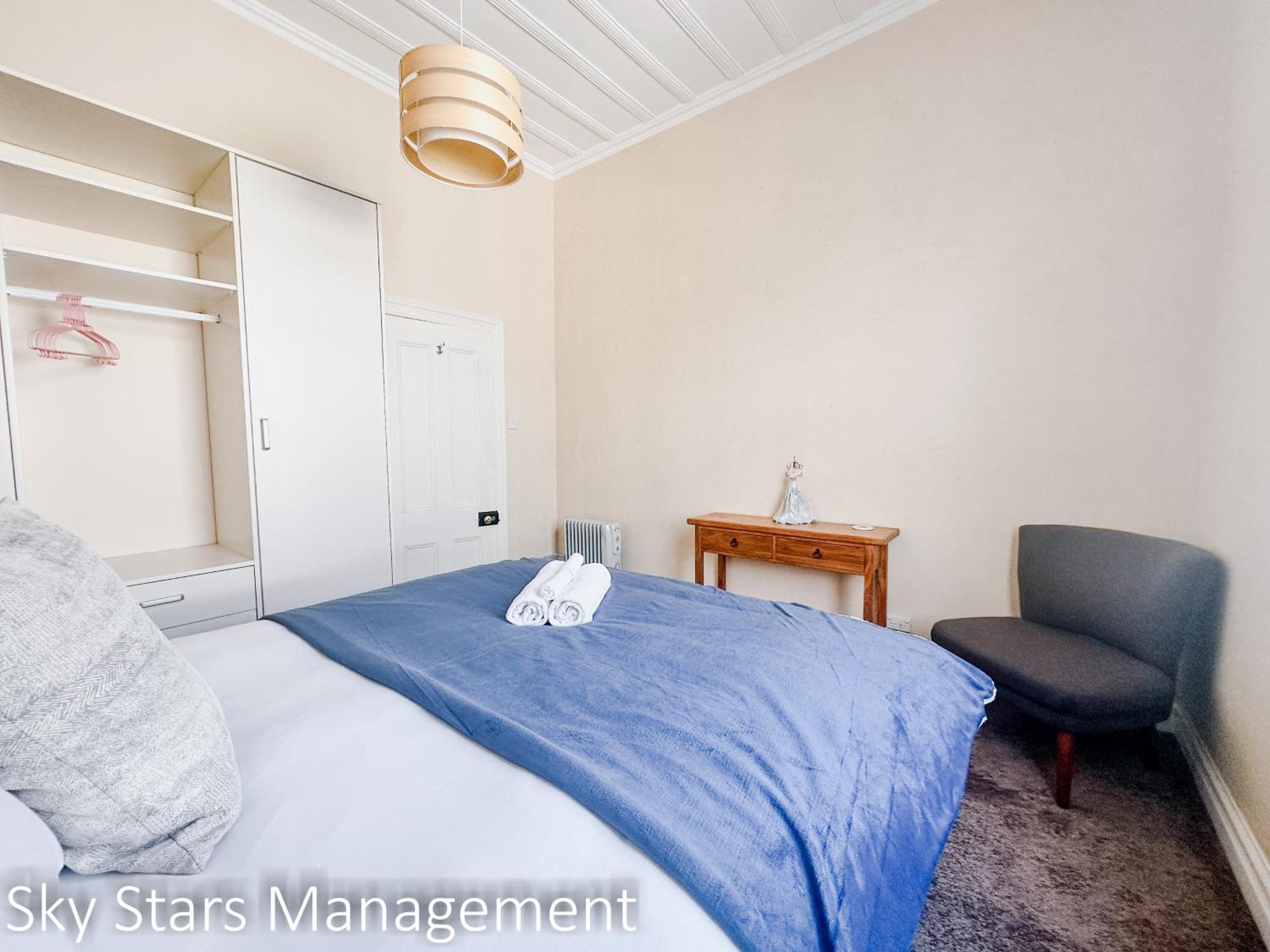 Hot Deal! Remuera Quiet Spacious 4-bedroom With Private Pool Auckland