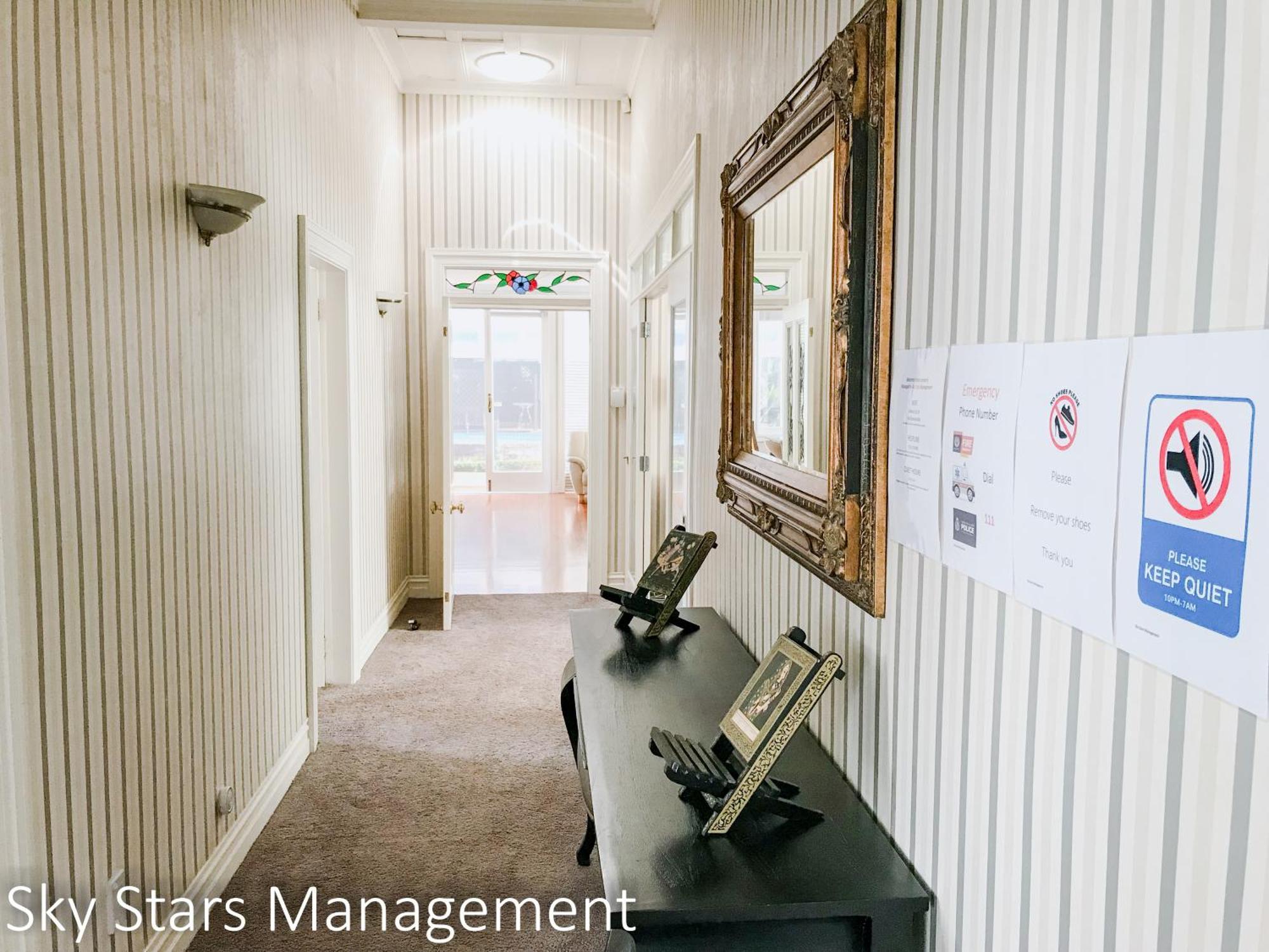 Villa Hot Deal! Remuera Quiet Spacious 4-bedroom With Private Pool *